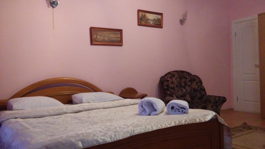 Central Apartments Киев Экстерьер фото