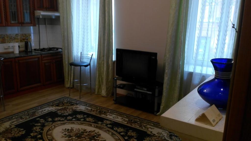 Central Apartments Киев Экстерьер фото
